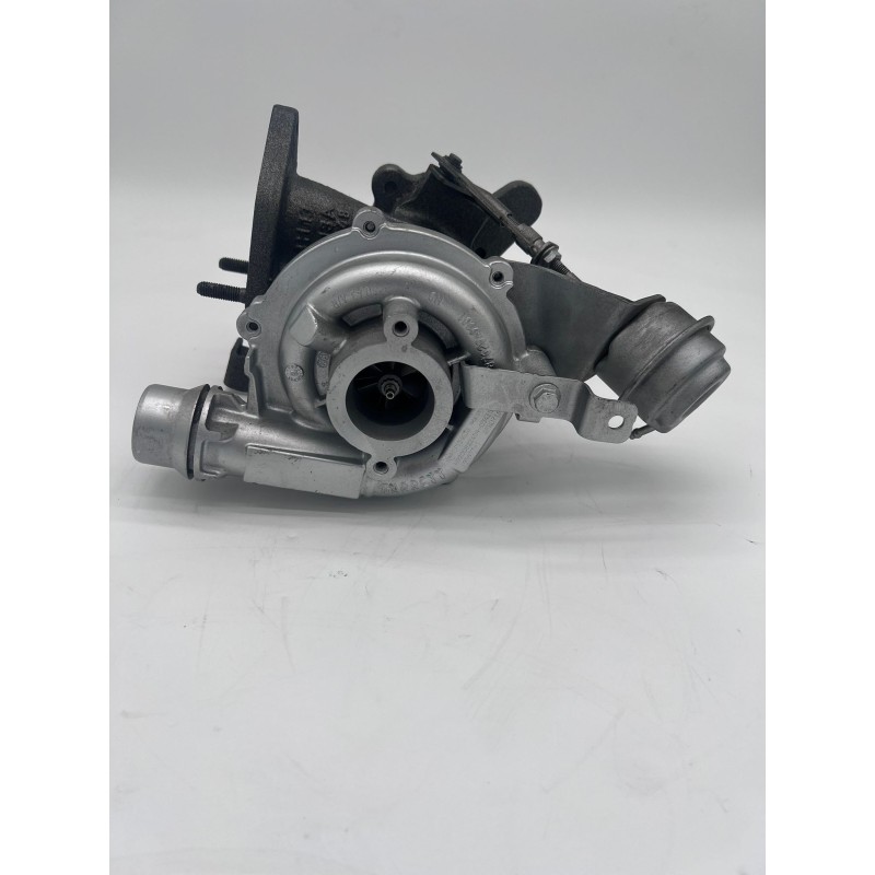 Turbo Renault Trafic 2.0 (dCi) Garrett 795637 Turbo Renault Trafic 2.0 (dCi) Garrett 795637